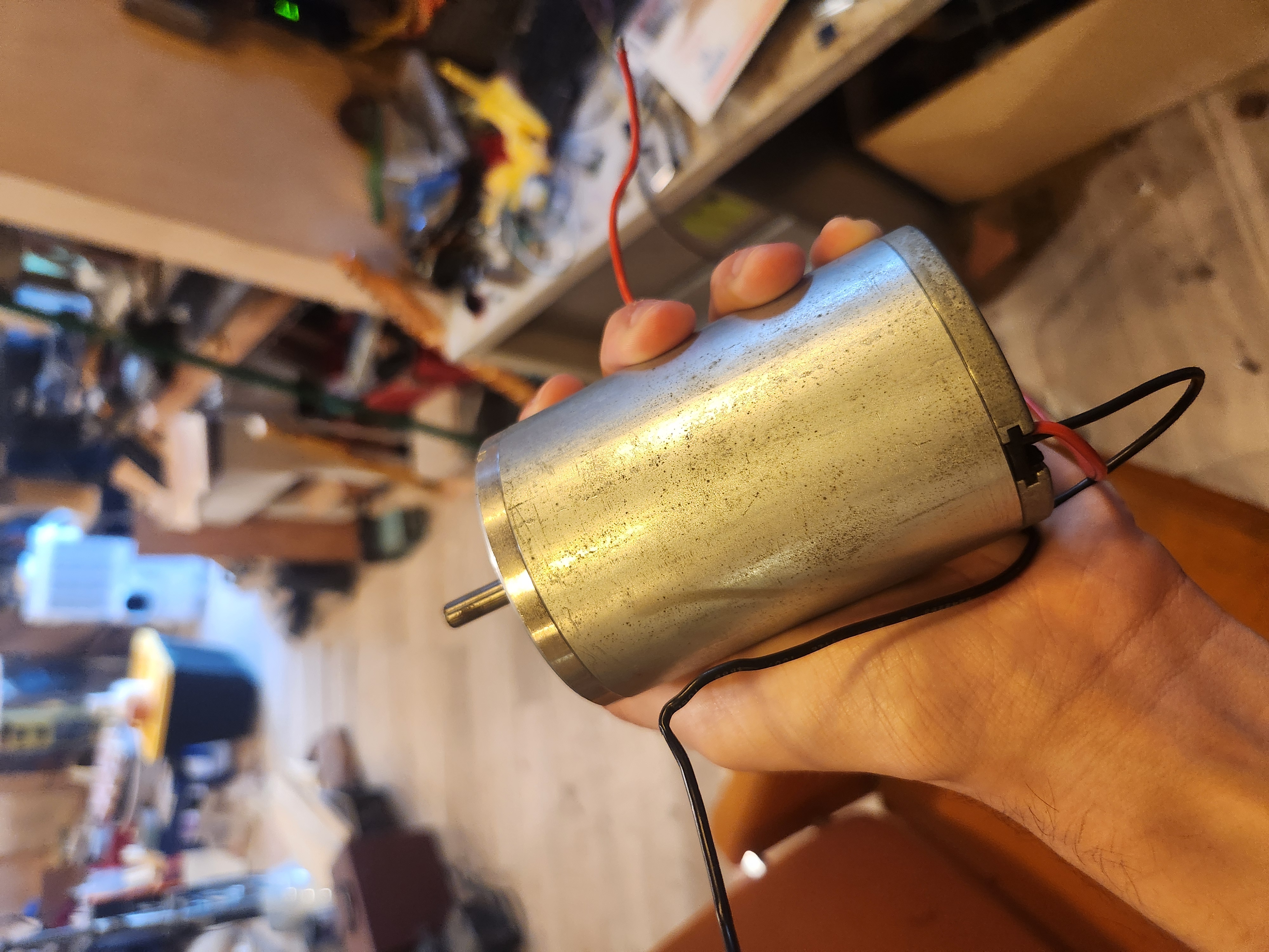 Cutting bearing seats and drilling main hole